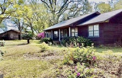 5272 Burkhalter Road, Blackshear, GA 31516