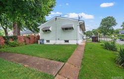 3301 Suncrest Avenue, Breckenridge Hills, MO 63114