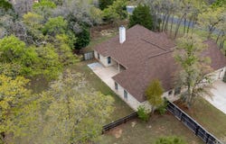 330 Arbors Cir, Elgin, TX 78621