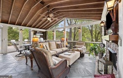210 Lakeside Drive NW, Kennesaw, GA 30144