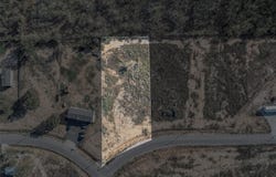 105 Sly St, Dale, TX 78616