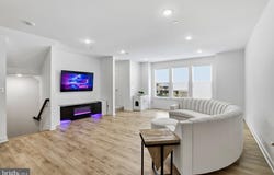 4965 LONGMIRE Way, CHANTILLY, VA 20151