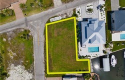 1 Palmview Boulevard, Fort Myers Beach, FL 33931