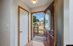 323 S Galbraith Street, Blue Earth, MN 56013