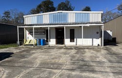 30029 Industrial Dr, Walker, LA 70785