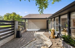 105 Palos Verdes DR, Lakeway, TX 78734