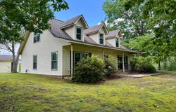 31 SHERWOOD Pl, Haleyville, AL 35565