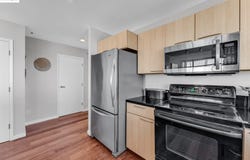 1 Lakeside Dr, Oakland, CA 94612