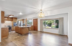 2460 BAILEY HILL RD, Eugene, OR 97405