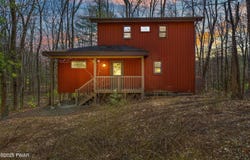 105 Tupelo Drive, Lords Valley, PA 18428
