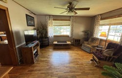 927 Drake Avenue, Centerville, IA 52544