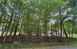 135 Heather Hill Road, Dingmans Ferry, PA 18328
