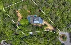12 DEEP VIEW CT, East Hampton, NY 11937