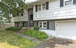 21 Old Farm Road, Bristol, CT 06010