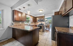 158 WINCHESTER Way, GREEN BAY, WI 54302-4458