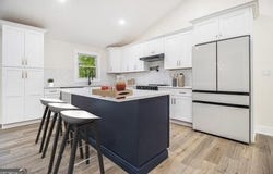 3185 Hammarskjold, East Point, GA 30344
