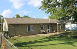 1443 Arapahoe Ave, Salina, KS 67401