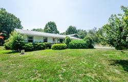 6244 Indian Trail, Three Oaks, MI 49128