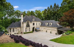 3182 Deepwater Drive, Gainesville, GA 30506