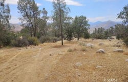 X Sargent LN, Wofford Heights, CA 93215