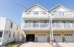 420 W ROBERTS AVENUE, WILDWOOD, NJ 08260