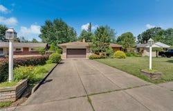 1848 Dunellon Drive, Lyndhurst, OH 44124