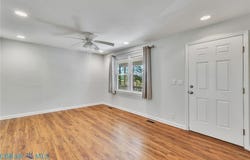 8993 River Road, Lancaster, VA 22503