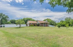 204 S Spring Branch Trail, Springtown, TX 76082