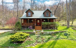 1406 Pearl Drive, Loudonville, OH 44842