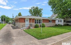 205 E 3RD Street, Pleasant Plains, IL 62677