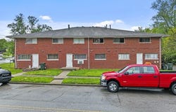 1921 Oxford Circle, Lexington, KY 40504