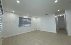 4864 E 8th Ln, Hialeah, FL 33013