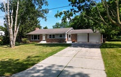 521 E Pine Street, Fremont, MI 49412