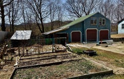 97 Middle Avenue, Mexico, ME 04257