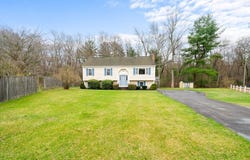 70 Cortland Place, Taunton, MA 02780