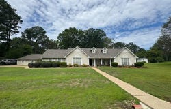 217 Winfield Dr., Tupelo, MS 38801
