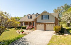 304 Chuniloti Circle, Loudon, TN 37774