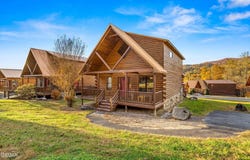229 Forrest Loop Way, Gatlinburg, TN 37738