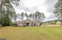 141 Dogwood, Eastman, GA 31023