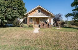 15617 Bear Creek Road, Earlham, IA 50072