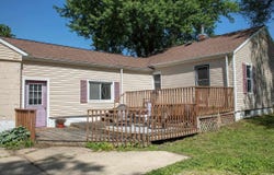 2713 Center Street, Cedar Falls, IA 50613