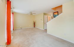 6725 Arbor Creek Dr, Louisville, KY 40228