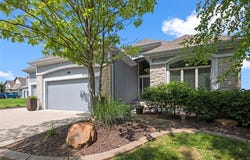 19004 W 98TH Terrace, Lenexa, KS 66220