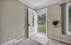 484 E 319th Street, Willowick, OH 44095