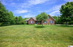 330 Stonebriar Drive, Elizabethtown, KY 42701