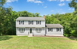 60 Oakwood Drive, Oxford, CT 06478