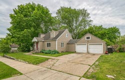 1226 Kinyon Street, South Bend, IN 46616-1725