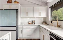 2286 Mt Vernon Avenue, CA 92507