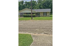 308 Bounds St, Carthage, TX 75633