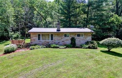 5882 Crooked Run Road SW, New Philadelphia, OH 44663